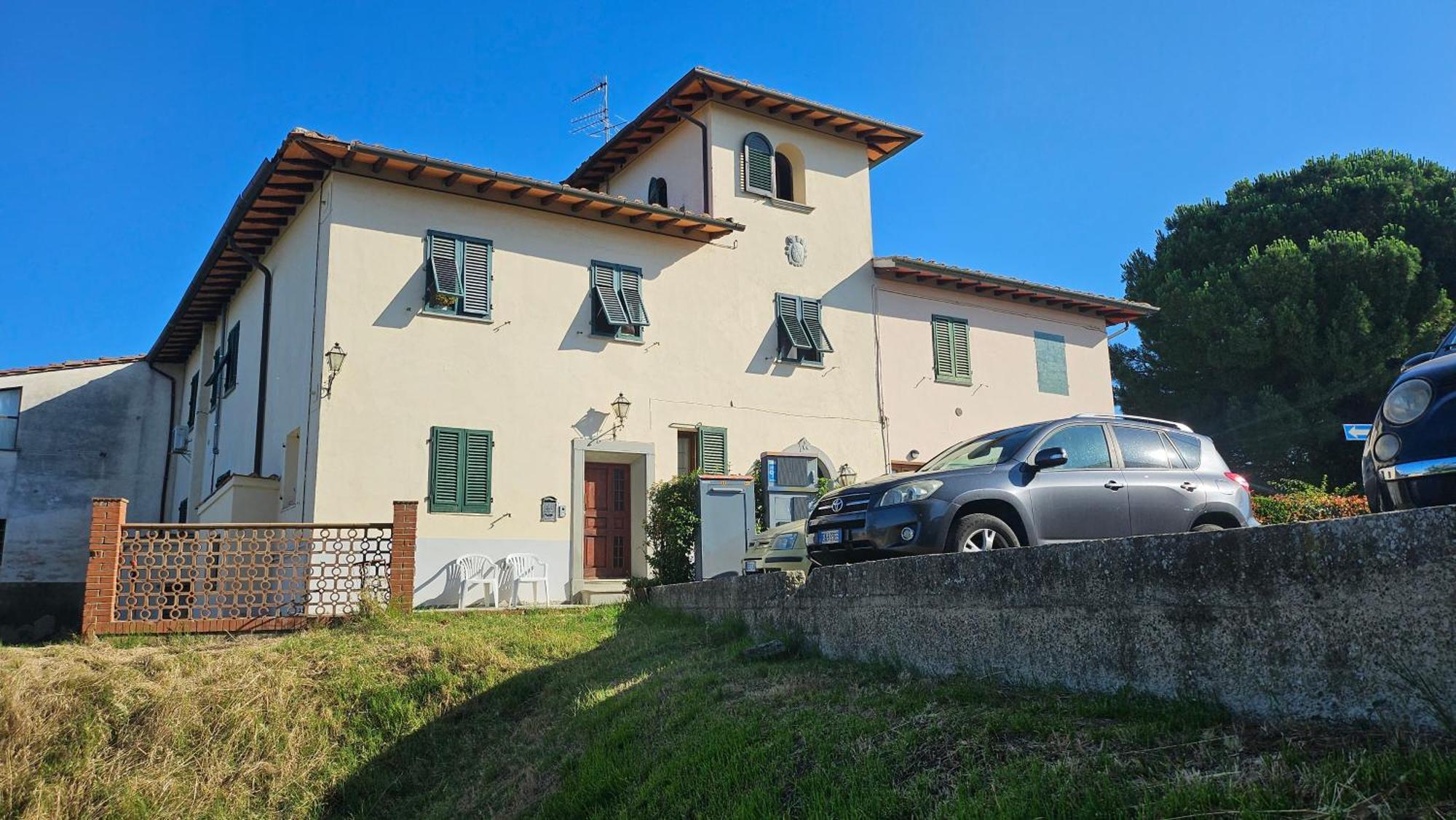 Appartamento Via Roma Castelnuovo D'Elsa Exterior photo